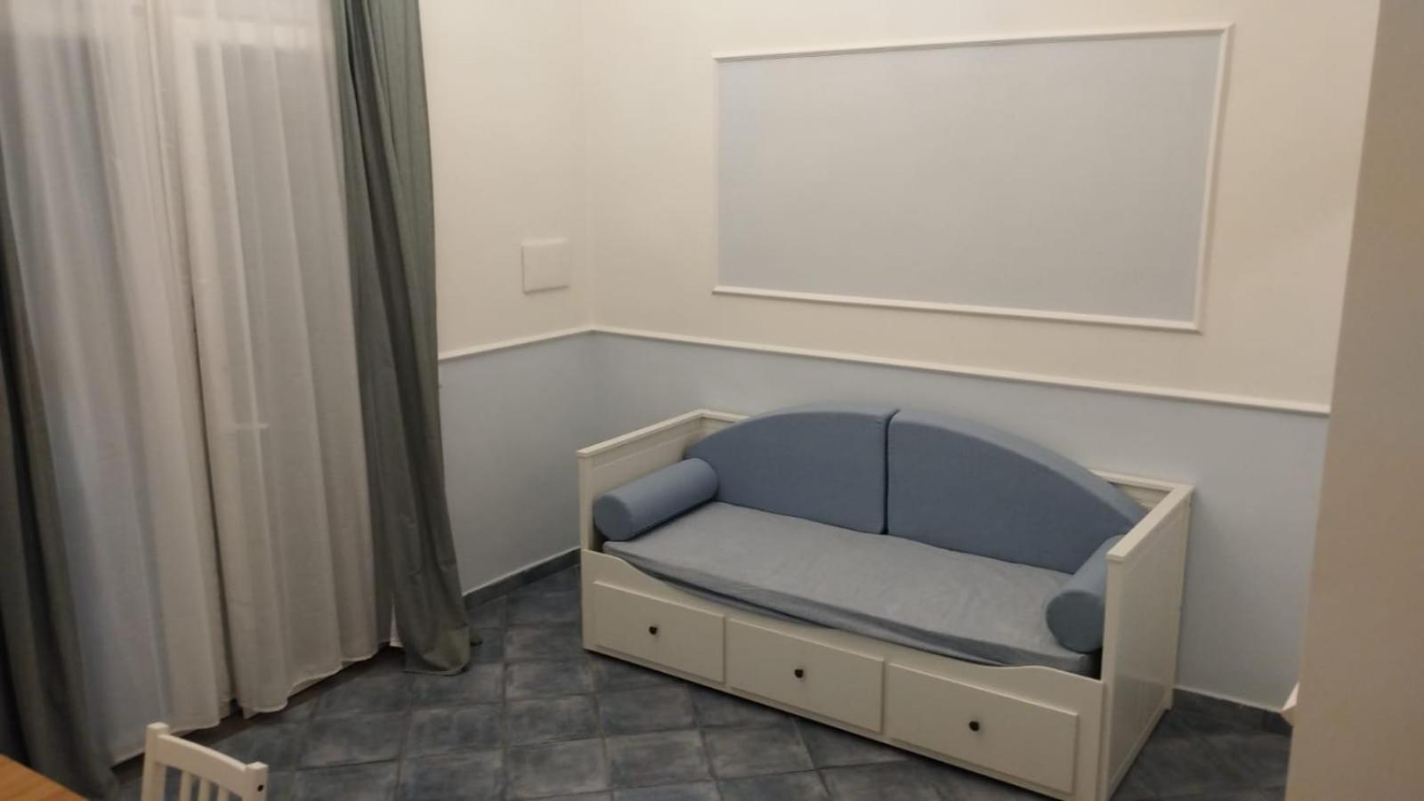 Residence E Appartamenti Bausan Napoli Esterno foto